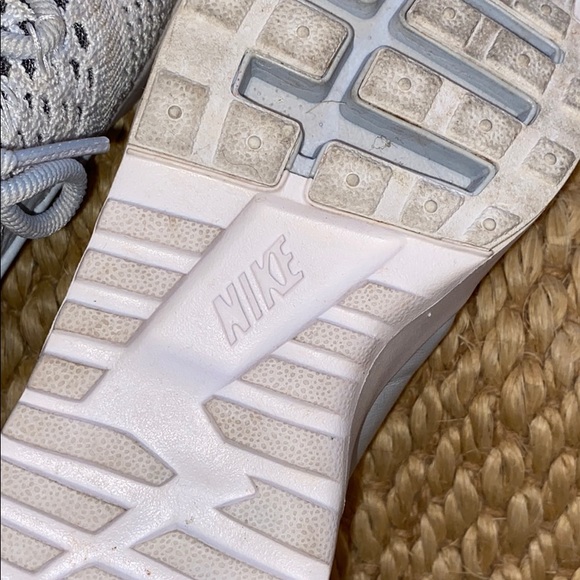 grey sneakers - Picture 7 of 8